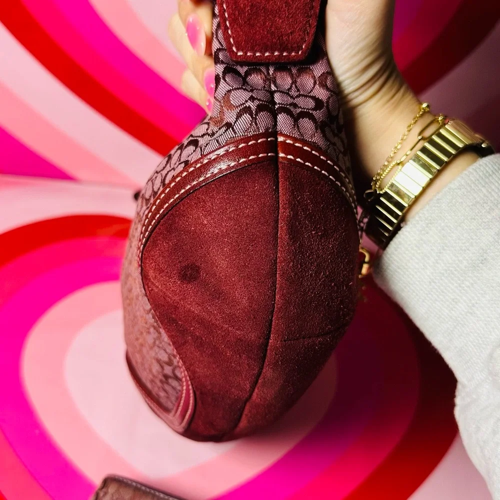 Sold - Picture 7 of 9